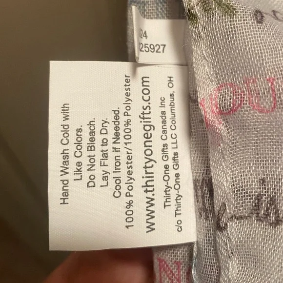 Scarf - Picture 3 of 4